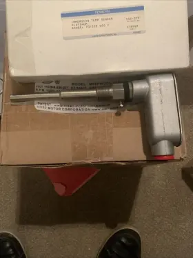 533-379 SIEMENS Landis Gyr Powers Immersion Sensor Platinum