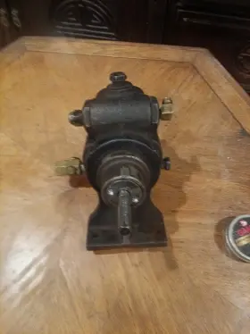 J3BC-200-4 SUNDSTRAND Suntec Oil Burner Pump Pedestal Base