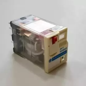 RXM3AB2B7 TELEMECANIQUE Miniature Plug Relay
