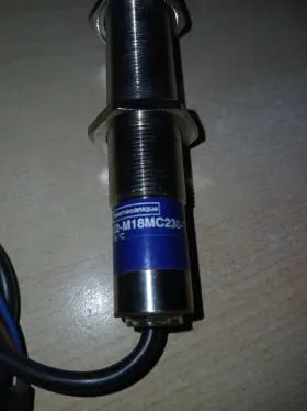 XU2-M18MC230-T TELEMECANIQUE SENSORS Photoelectric Sensor