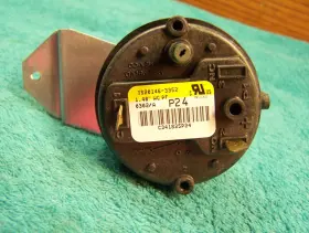 C341825P24 TRANE Furnace Air Pressure Switch Honeywell Wc