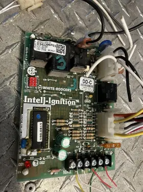CNT03798 TRANE Rodgers Furnace Control Module Ignitor #3