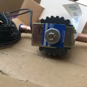 VAL02860 TRANE Valve Solenoid Coil #3