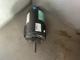 X70370954160 TRANE Volts