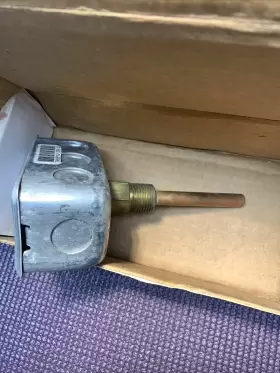 389-900-176 WEIL MCLAIN Water Temperature Sensor #2