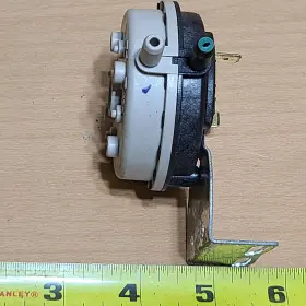 571624520 WEIL MCLAIN Air Pressure Switch Cleveland #2