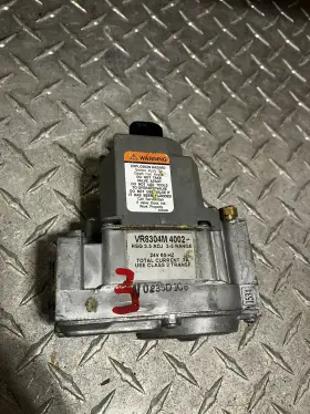 VR8304M4002 WEIL MCLAIN Honeywell Gas Valve Natural