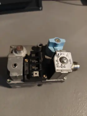 21C138785P14 WHITE-RODGERS Furnace Gas Valve