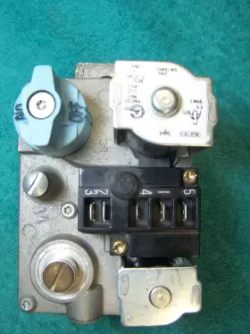 36E93-304 WHITE RODGERS Gas Valve