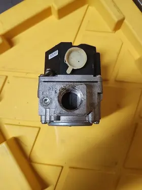 36H54-430B1 WHITE RODGERS Rogers Gas Valve #2