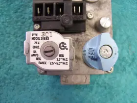 58GS301273702 WHITE RODGERS CARRIER BRYANT PAYNE Gas Valve #3