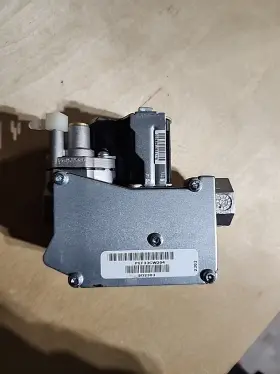 EF33CW204 WHITE RODGERS Gas Valve Carrier Bryant Payne #3