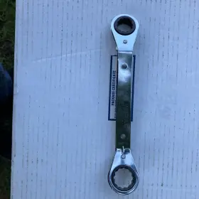 60612 YELLOW JACKET Offset Ratchet Wrench