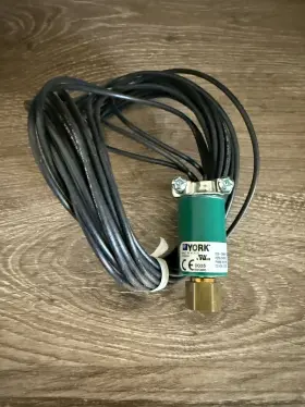 025-28985-002 YORK High Pressure Switch