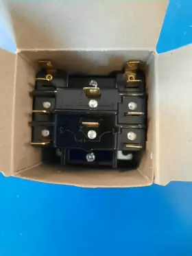 S1-S90-340 YORK Switching Relay Double Pole Coil #2