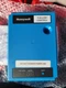 USED  IN BOX HONEYWELL R7999A1005 Controller R7999 USED