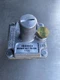 Maxitrol R400S Gas Pressure Regulator , 3/8&rdquo; npt, 5 psig, 2 pcs, new open box
